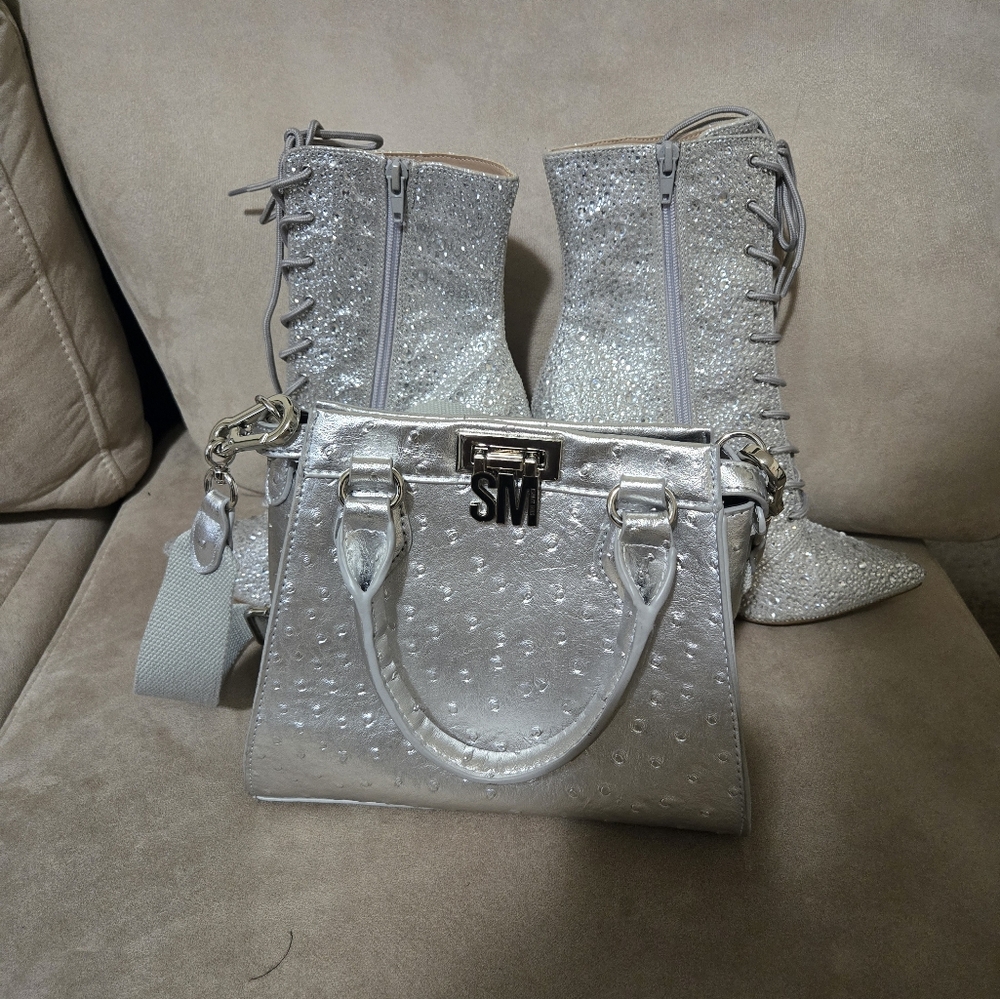 Bag And Boots View 4
